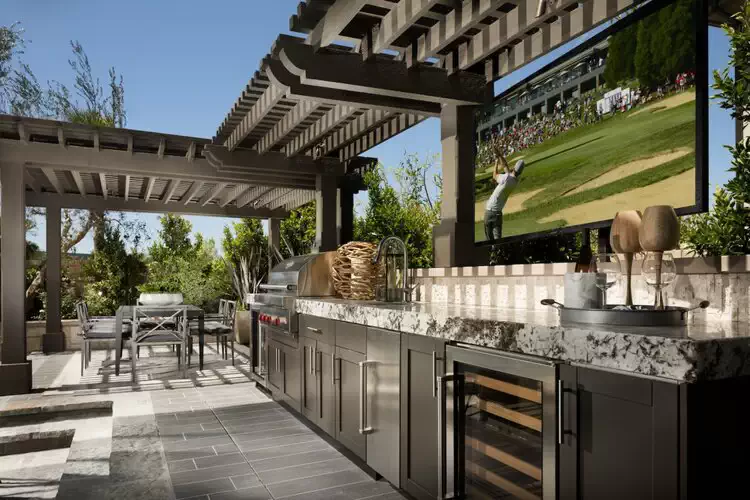 Adding an Outdoor Kitchen